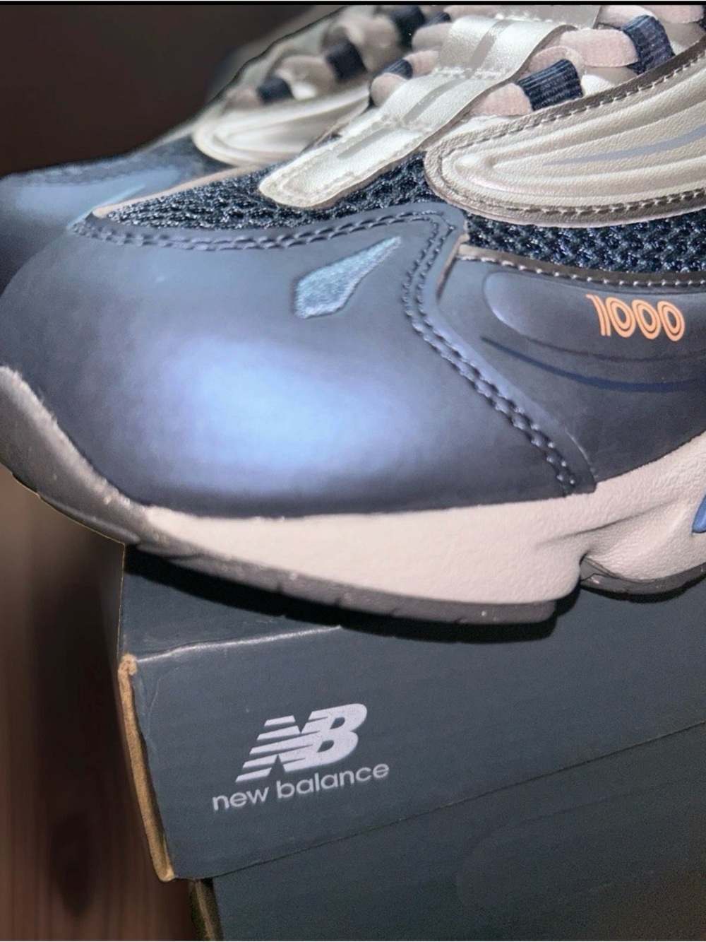 New Balance Unisex Blue & White 1000-Style Sneakers - Picture 7 of 8
